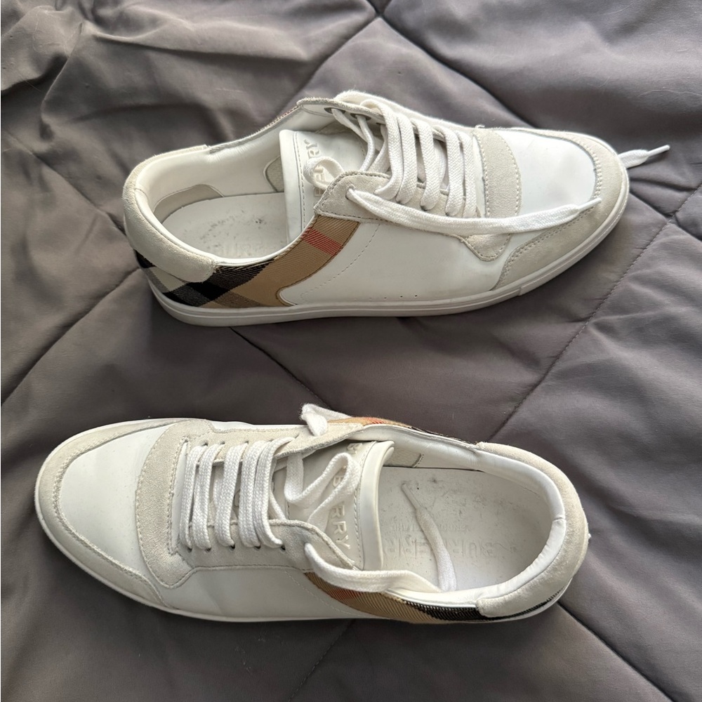 Burberry Men's Sneakers in White and Tan - Picture 2 of 5